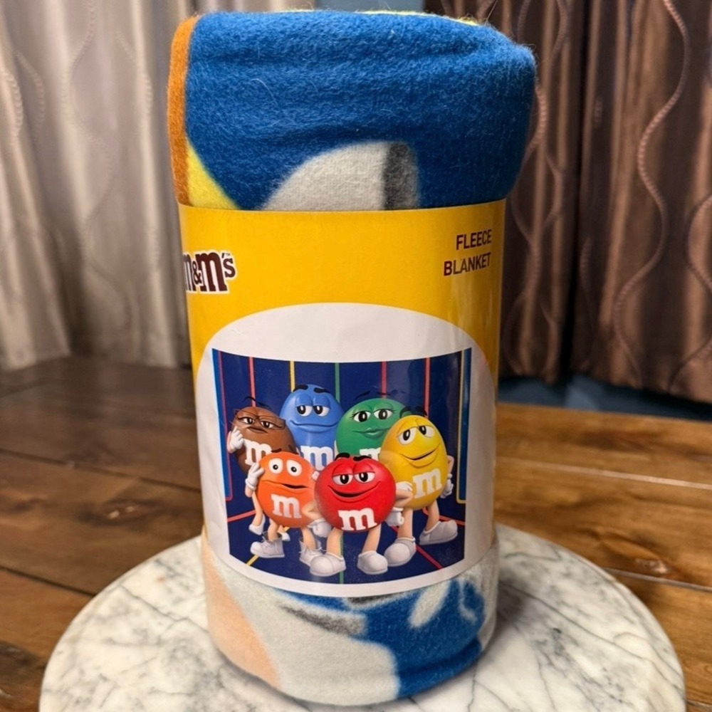 NEW! M&M's Character Blue Multicolor Fleece Blanket 50x 60" NYC Times Square